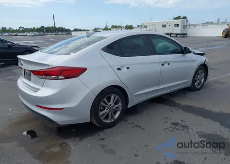 2018 Hyundai Elantra Sel z USA, uszkodzony, nr VIN KMHD84LF2JU723386